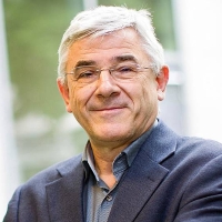 Prof. Dr Hellmut Augustin